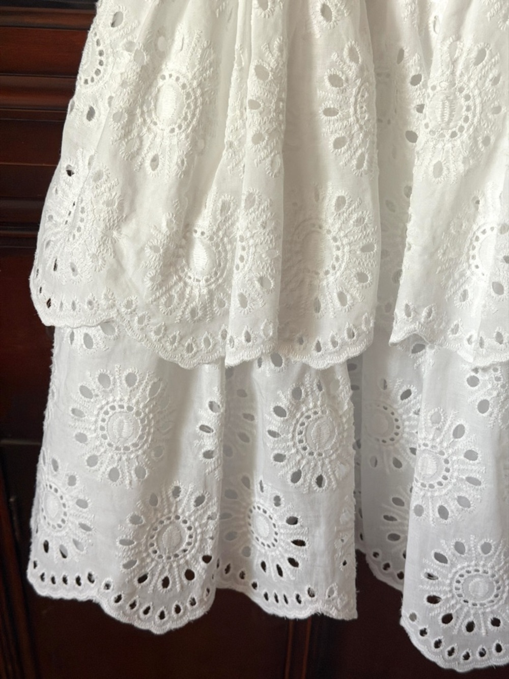 White Eyelet Girls Dress NWT’s - Picture 13 of 14